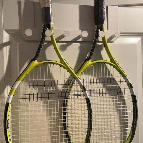 Tennis racket