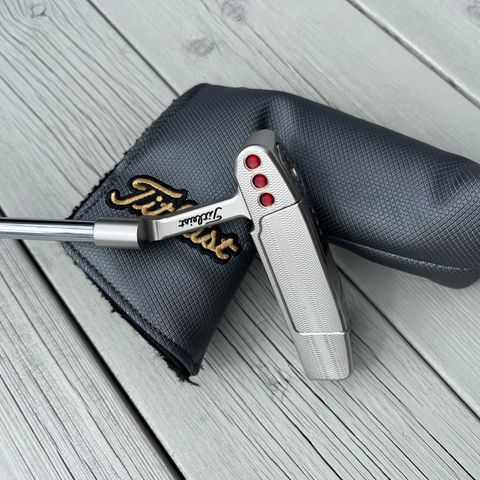 Scotty Cameron Select Newport putter