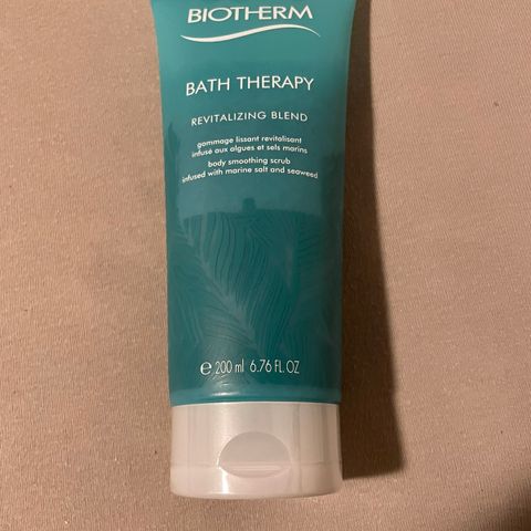 Bioperm Biotherm Bath Therapy Revitalizing Blend Body Scrub