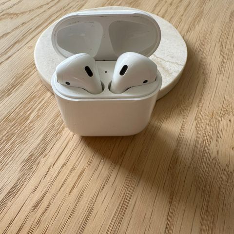 AirPods 2.generasjon