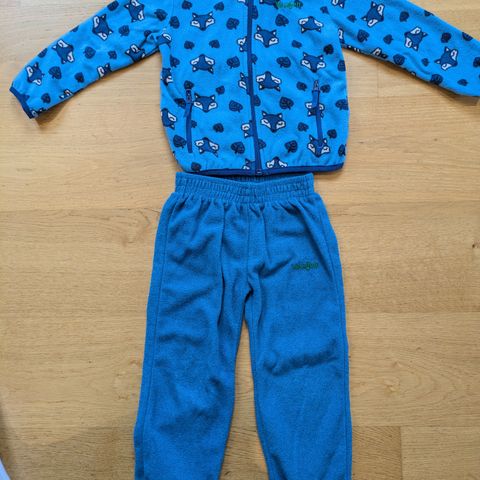 Fleece jakke og bukse str 4