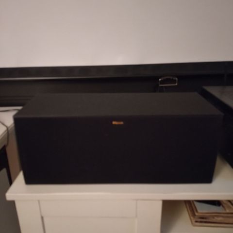 Klipsch R-25C selges.