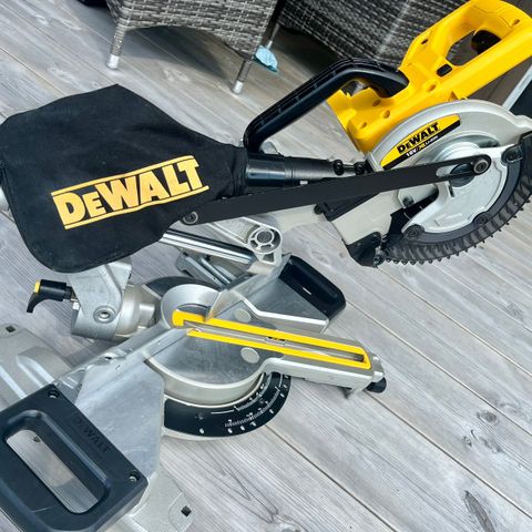 DWALT DCS365, 18 volt kapp & gjærsag. Kjøpt i 2022