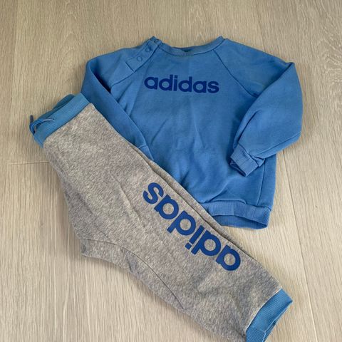 Adidas bukse og genser sett