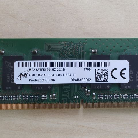 RAM for bærbar PC brukt godt billig . 100kr per brikke