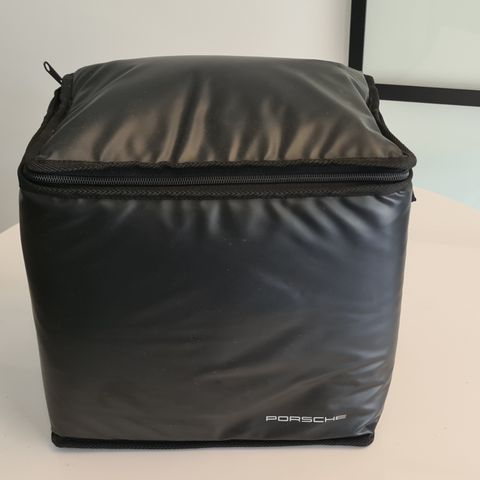 Porsche Kjølebag / Turbag m/innhold