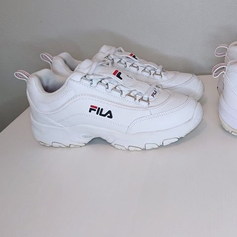 Fila STRADA str. 36