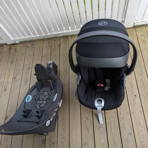 Bilstol Cybex Cloud Z + base (Reservert)