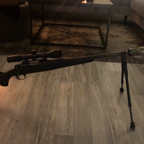 Marlin XS7 i kaliber 308. Med Hawke Vantage IR 4-12x40 AO og A-Tec Maxim demper