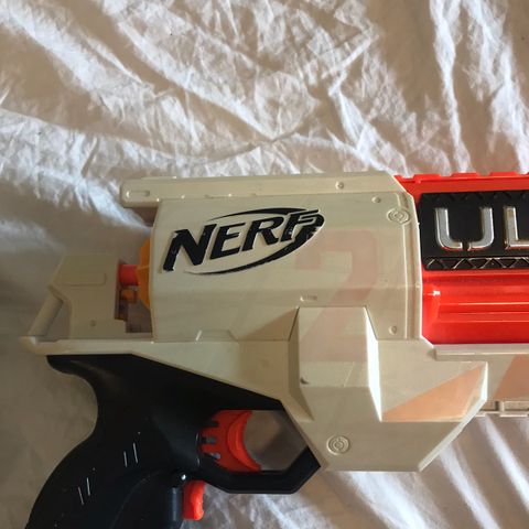 Nerf ultra nesten ny 75kr