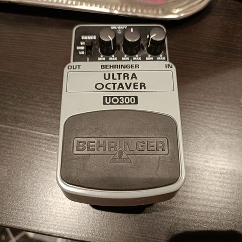 Behringer Ultra Octaver UO300