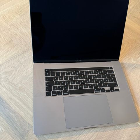 MacBook Pro 2019 med 16 tommer skjerm