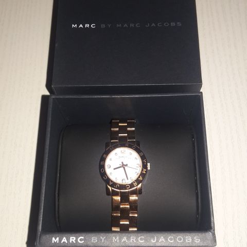 Marc Jacobs Rose Gold dameklokke med boks