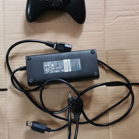Xbox power supply og kontroller