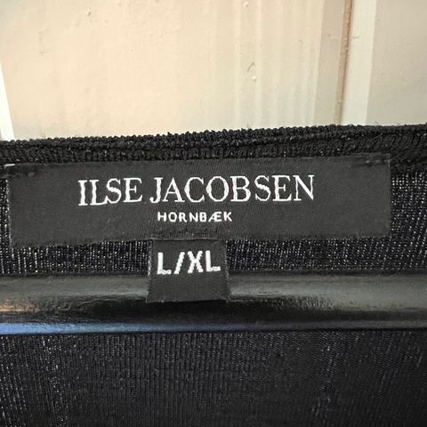 Ilse Jacobsen Sort kjole til frodige former