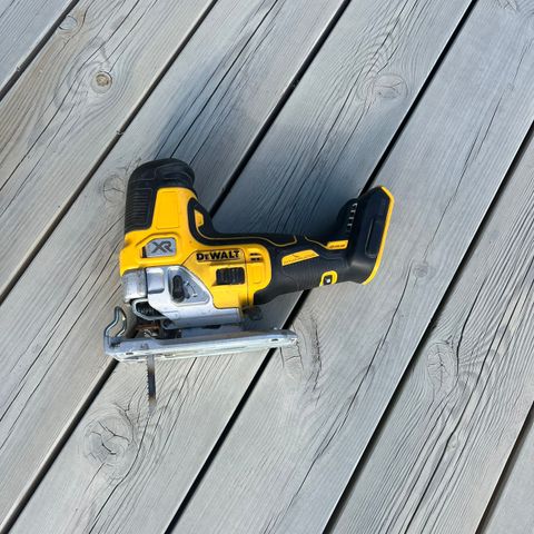 Dewalt DCS335 Stikksag