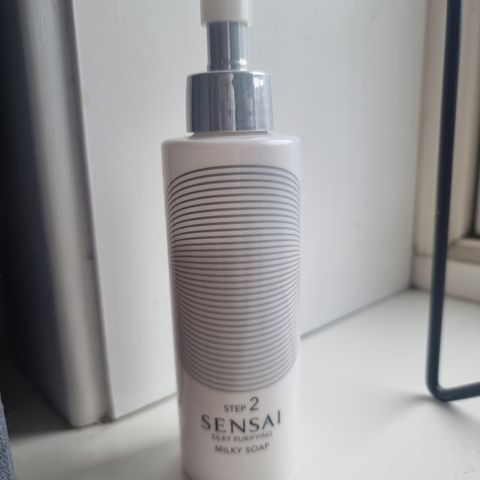 Sensai / Milky Soap Step 2 Cleanser