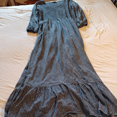 Ubrukt kjole fra Sorbet