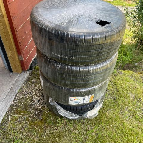 Pirelli P Zero PZ4 SC 225/40 ZR18 (92Y) XL