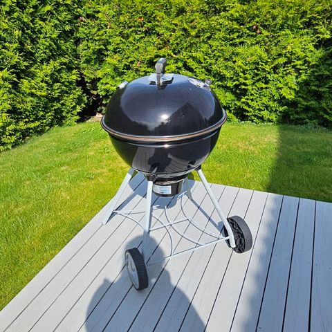 Landsmann kullgrill selges grunnet flytting