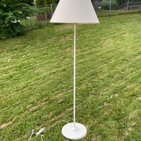 IKEA stålampe selges