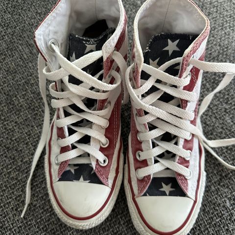 Converse str. 36