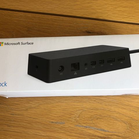 Microsoft surface Dock