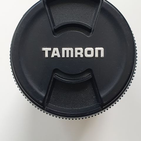 Tamron 70-300 mm tele/makroobjektiv til Pentax.