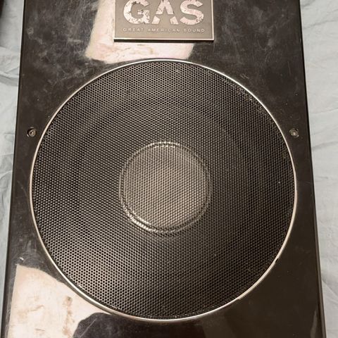 Gas