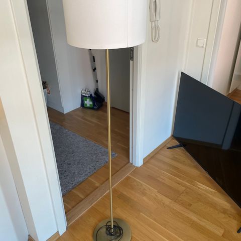 Stålampe, må hentes nå