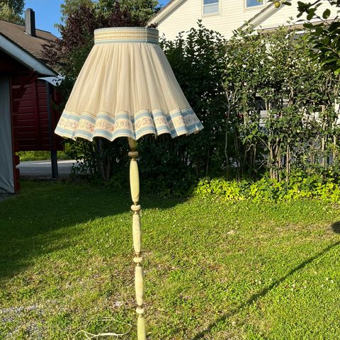 Retro stålampe i marmor / onyx  og messing med skjerm