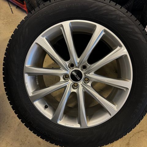 5x112 Nokian Hakka R5 SUV e-tron