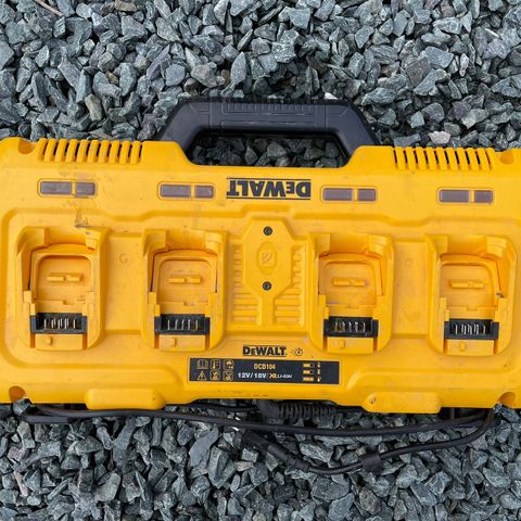 Dewalt Multilader, DCB104