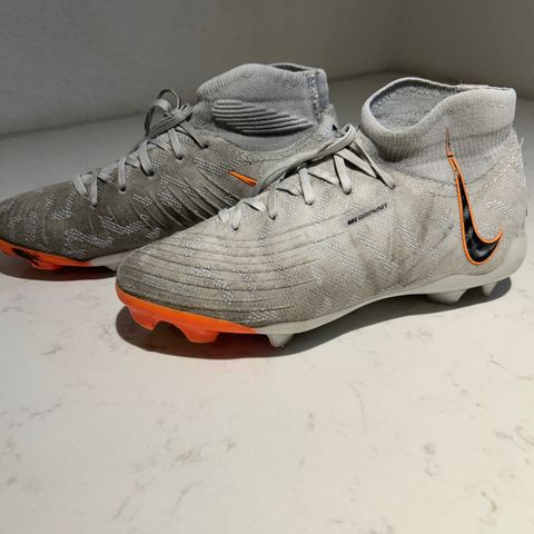 Nike Phantom Luna Elite FG