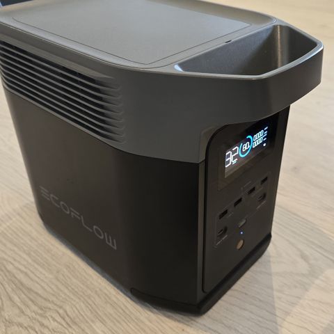 Ecoflow Delta 2  230v / 12v powerbank på hele 1024 Wh (1 kWh)