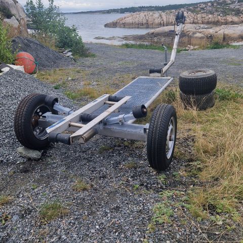 Opplagshenger for opptil 17 fot og 500kg