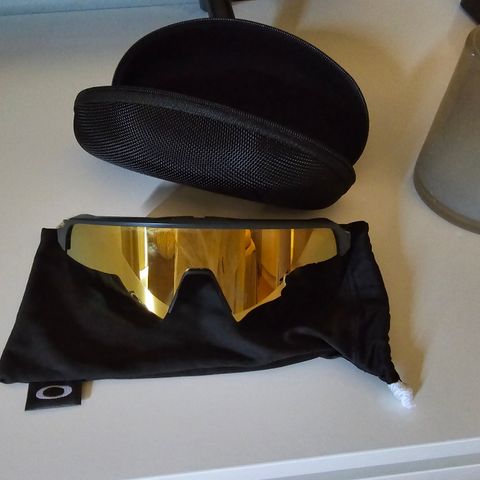 oakley prizm gold solbriller selges