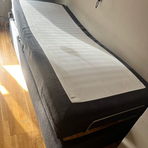 Jensen regulerbar seng selges, 80x200