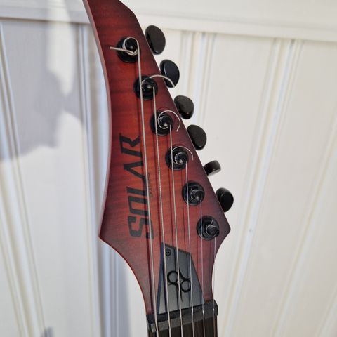 Selger min strictly limited edition Solar Gitar S1.6 ETFS BM LTD