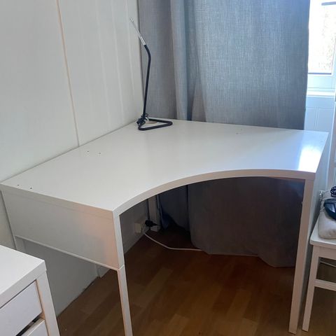 IKEA micke hjørnepult