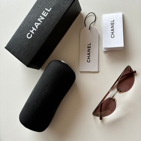 Chanel solbriller  - VIP gave