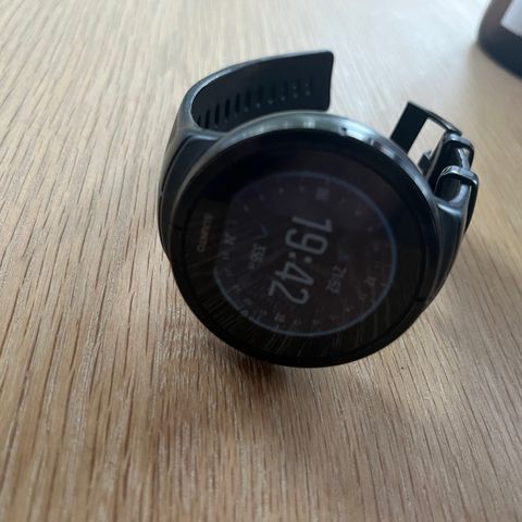 Selger pent brukt Suunto Spartan Ultra - helsort