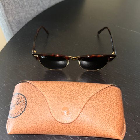 Ray-Ban Clubmaster