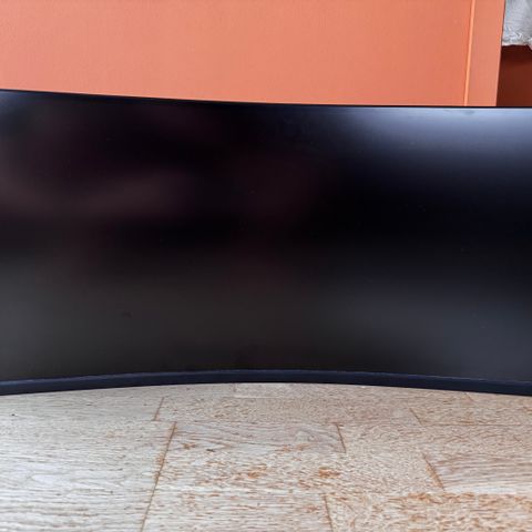 Defekt Svive 34" Curved monitor