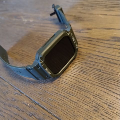 Apple Watch 8 45mm