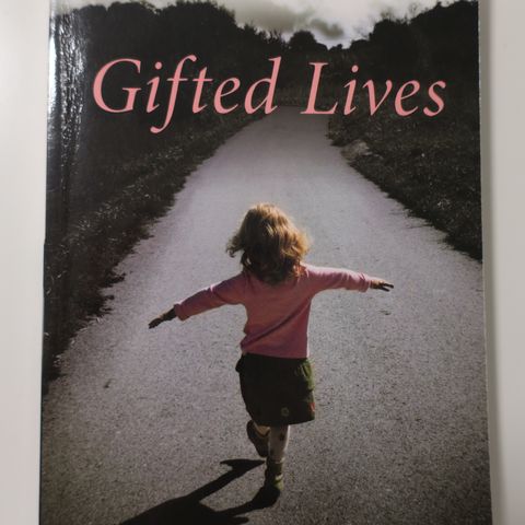 "Gifted Lives" av Joan Freeman