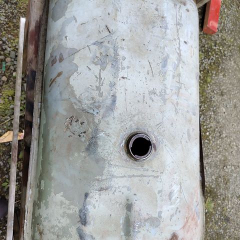 Diesel tank mf 35. 4sylindret