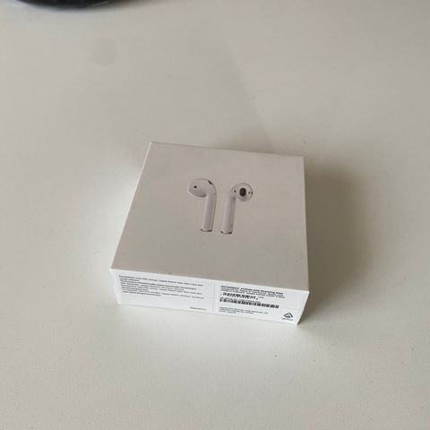 Ubrukte Apple AirPods 2019 med forsegling.