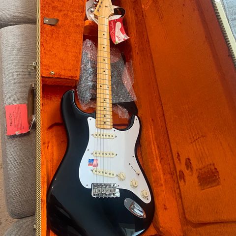 Fender stratocaster AVRI 57