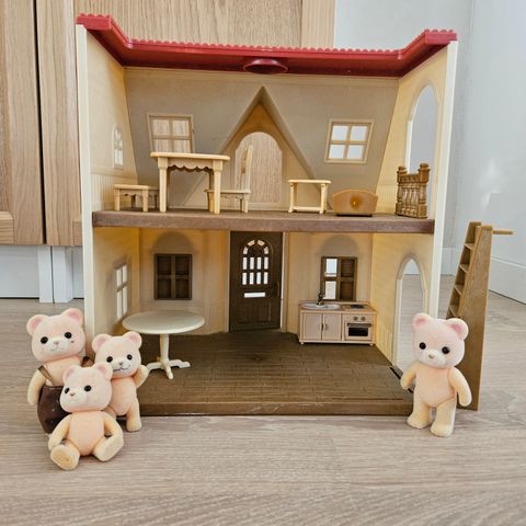 Sylvanian hus med tilbehør